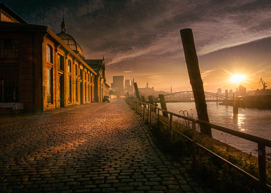Sonnenaufgang am Hamburger Fischmarkt